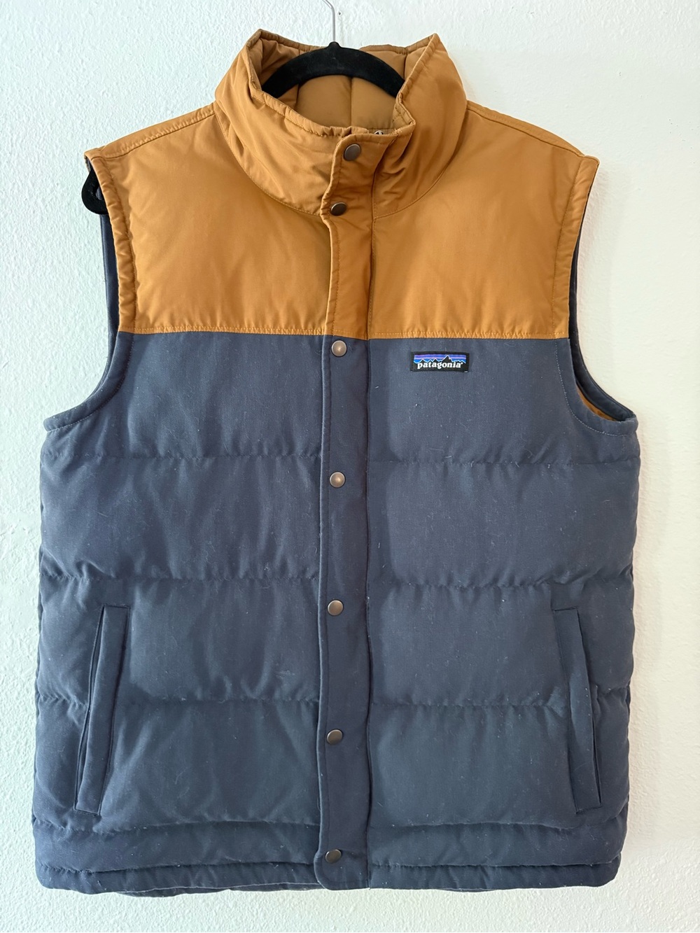 Patagonia Men's Puffer Vest - Camel & Navy